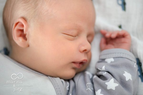 Babyfotograf Gießen - ungestellte und professionelle Neugeborenenfotos - natürlich, echt, besonders
