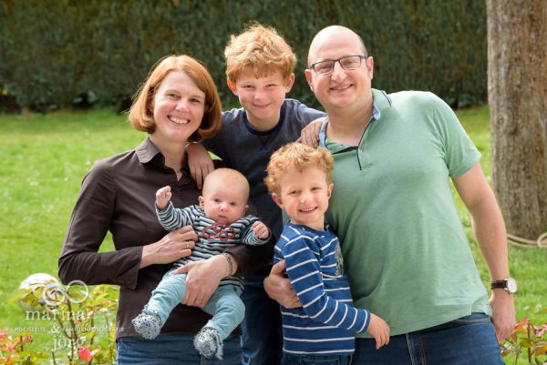 Familien-Fotoshooting bei Wetzlar - Familienfotos bequem zu Hause