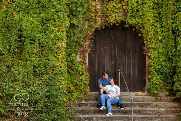Marina & Jörg, Hochzeitsfotografen aus Gladenbach: romantisches Paar-Fotoshooting in Marburg (Engagement-Shooting)